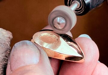 Wertvolles Edelmetall und echte Handwerkskunst